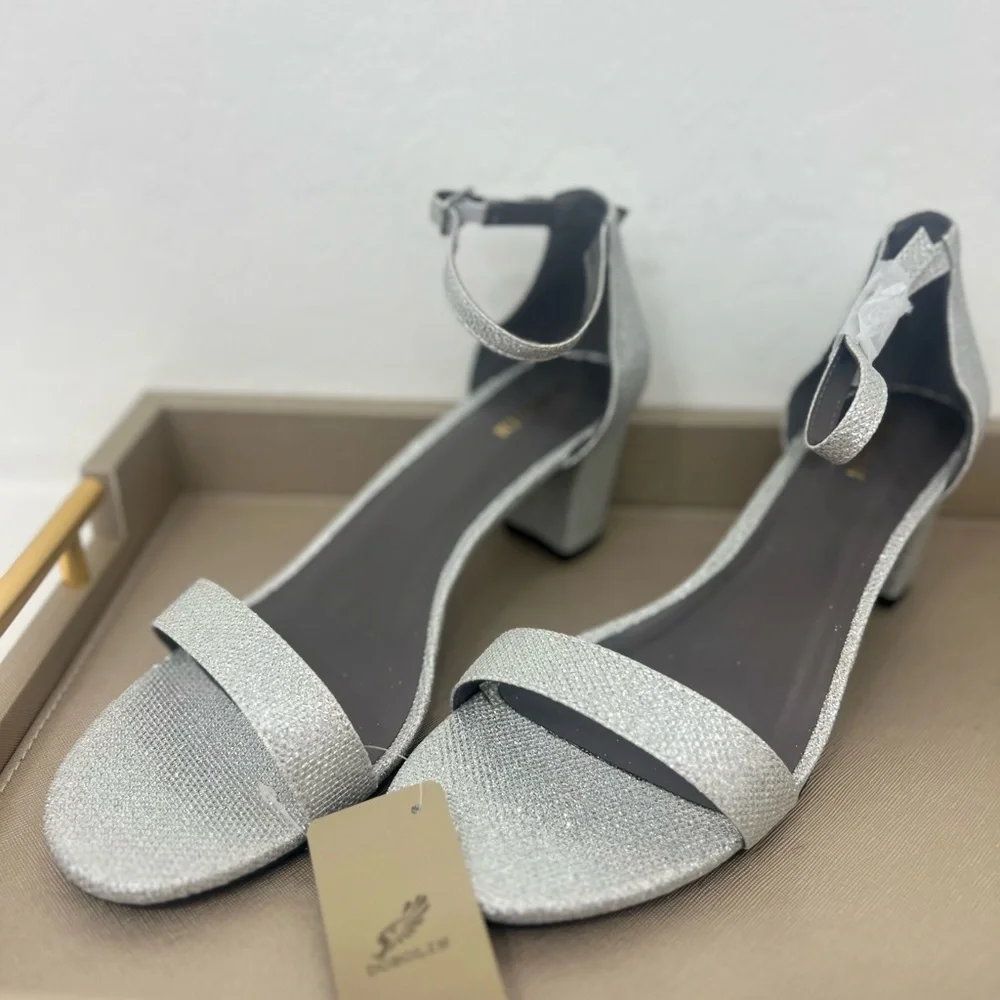 Elegant Silver Heeled Sandals with Glitter Finish